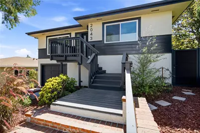 2043 Raymond, Signal Hill, CA 90755 - Photo 2