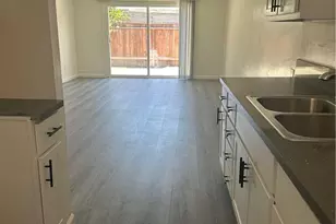 1617 Cedar, Santa Ana, CA 92707 - Photo 4