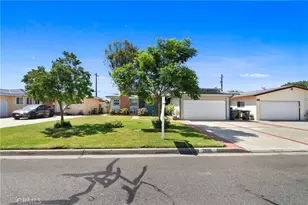2856 W Rowland Cir, Anaheim, CA 92804 - Photo 2