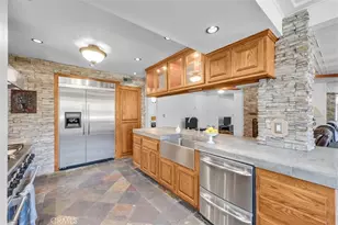 2117 Deodar, Santa Ana, CA 92705 - Photo 18