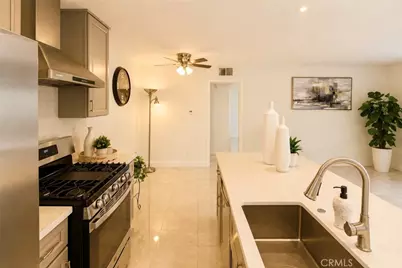 2827 S Fairview Street #G, Santa Ana, CA 92704 - Photo 10