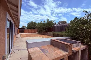 9963 Eugenia Ave, Fontana, CA 92335 - Photo 12
