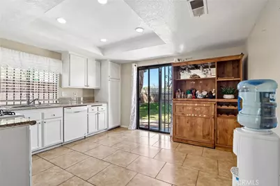 3203 E Avenue S3, Palmdale, CA 93550 - Photo 10