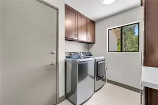 375 S Via Montanera, Anaheim Hills, CA 92807 - Photo 28