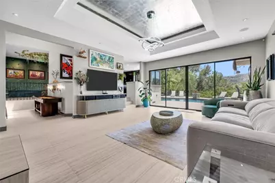 375 S Via Montanera, Anaheim Hills, CA 92807 - Photo 12
