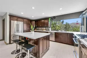 375 S Via Montanera, Anaheim Hills, CA 92807 - Photo 4