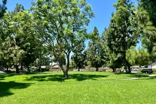 2154 E Wellington, Santa Ana, CA 92701 - Photo 30
