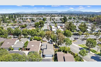 2154 E Wellington, Santa Ana, CA 92701 - Photo 32