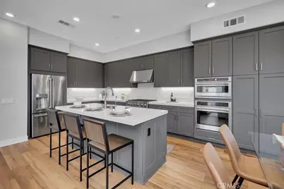 137 Rondo, Irvine, CA 92618 - Photo 16
