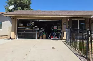 1101 Taylor Ct, Lake Elsinore, CA 92530 - Photo 6