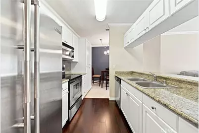 838 Pine #515, Long Beach, CA 90813 - Photo 6