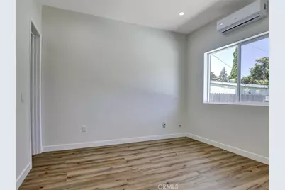 1050 W Chestnut Avenue, Santa Ana, CA 92703 - Photo 40