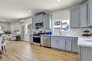 1050 W Chestnut Ave, Santa Ana, CA 92703 - Photo 14