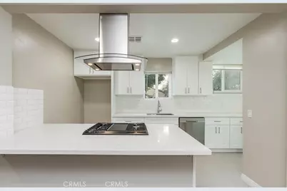 12955 Montague, Los Angeles, CA 91331 - Photo 10