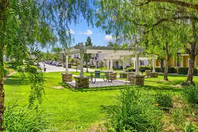 2252 Schlaepfer, Fullerton, CA 92833 - Photo 40
