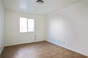 1585 E 48th Pl, Los Angeles, CA 90011 - Photo 8