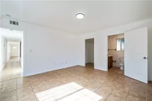 1585 E 48th Pl, Los Angeles, CA 90011 - Photo 14