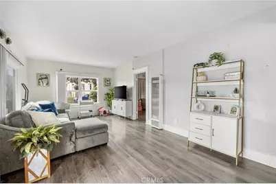 836 South Sycamore Street, Santa Ana, CA 92701 - Photo 2