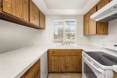 17041 B Lane, Huntington Beach, CA 92647 - Photo 36