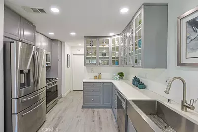 2640 W Meadowview, Anaheim, CA 92804 - Photo 18