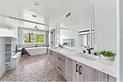 6002 Graciosa, Los Angeles, CA 90068 - Photo 10