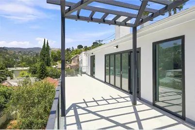 6002 Graciosa, Los Angeles, CA 90068 - Photo 22