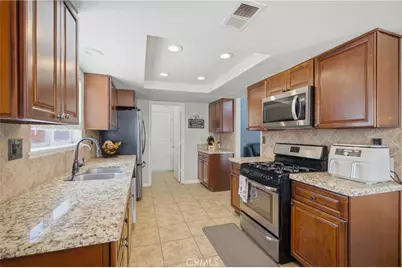 2443 Tulip Court, Hemet, CA 92545 - Photo 12