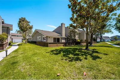 18571 Vallarta Drive, Huntington Beach, CA 92646 - Photo 30