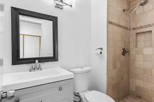 2710 W Segerstrom Ave, Santa Ana, CA 92704 - Photo 10