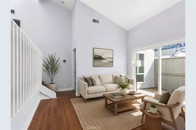 2710 W Segerstrom Avenue #F, Santa Ana, CA 92704 - Photo 4