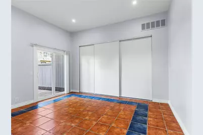 2710 W Segerstrom Avenue #F, Santa Ana, CA 92704 - Photo 20