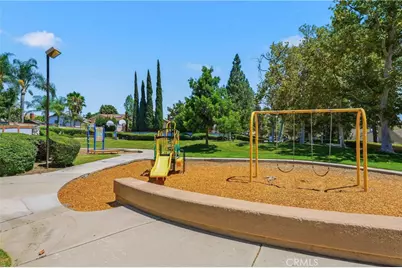 2401 Acorn, Ontario, CA 91761 - Photo 46