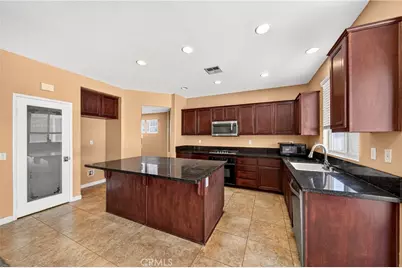 13042 Whispering Creek Way, Victorville, CA 92395 - Photo 28