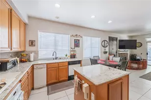11946 Dawson Peak Ct, Rancho Cucamonga, CA 91739 - Photo 12