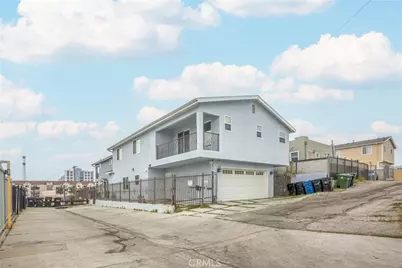 424 W 2nd, San Pedro, CA 90012 - Photo 2