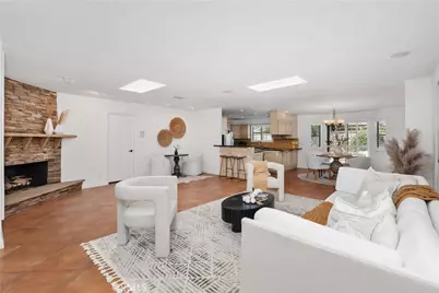 986 Post Road, Costa Mesa, CA 92626 - Photo 14