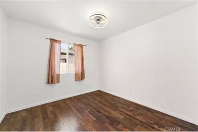 2211 Oak Street, Santa Ana, CA 92707 - Photo 18