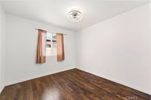 2211 Oak St, Santa Ana, CA 92707 - Photo 18