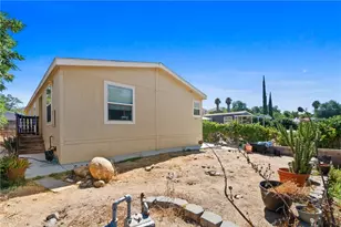 32490 Crescent Ave, Lake Elsinore, CA 92530 - Photo 2