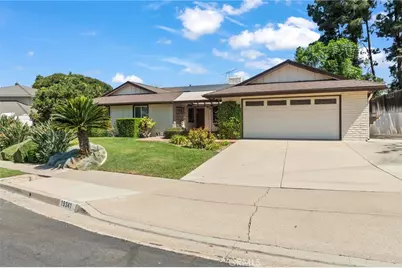 19341 Willowbrook, Yorba Linda, CA 92886 - Photo 2