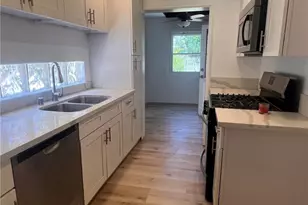 2201 S Towne, Pomona, CA 91766 - Photo 2