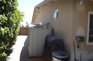 9116 Amber Ct, Fontana, CA 92335 - Photo 26
