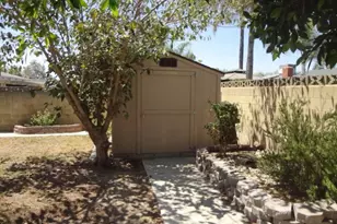 9116 Amber Ct, Fontana, CA 92335 - Photo 20