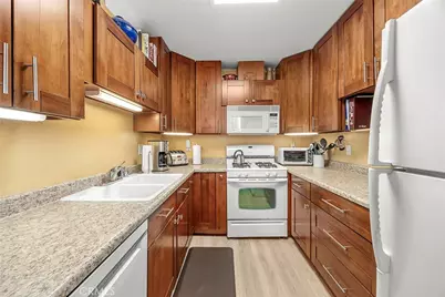 600 N Brea Boulevard #43, Brea, CA 92821 - Photo 12