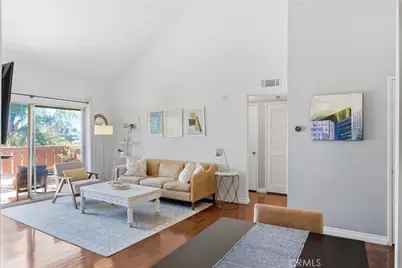 384 Redondo #401, Long Beach, CA 90814 - Photo 1