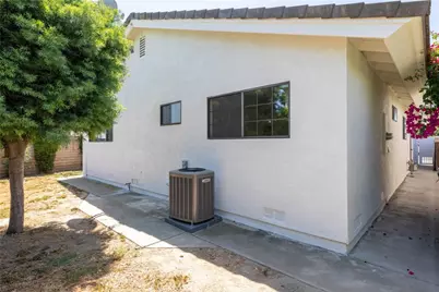10621 Semora, Cerritos, CA 90703 - Photo 52