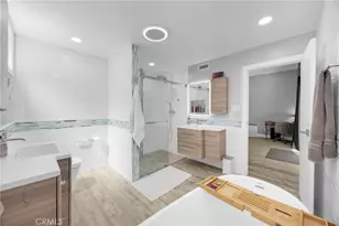 6380 E Bixby Hill, Long Beach, CA 90815 - Photo 32
