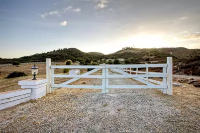 21977 Paseo Chico, Murrieta, CA 92562 - Photo 36