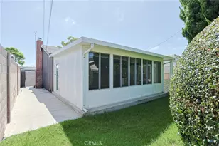 15261 Columbia, Huntington Beach, CA 92647 - Photo 14
