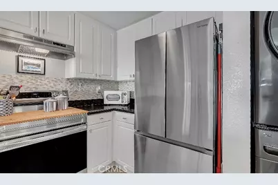 838 Pine Avenue #409, Long Beach, CA 90813 - Photo 22